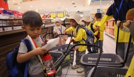 Serunya Anak-anak Playgroup belanja ke Hyfresh